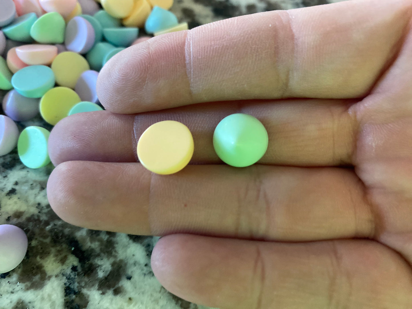 KISSES- Mini Chocolate Chips image 5